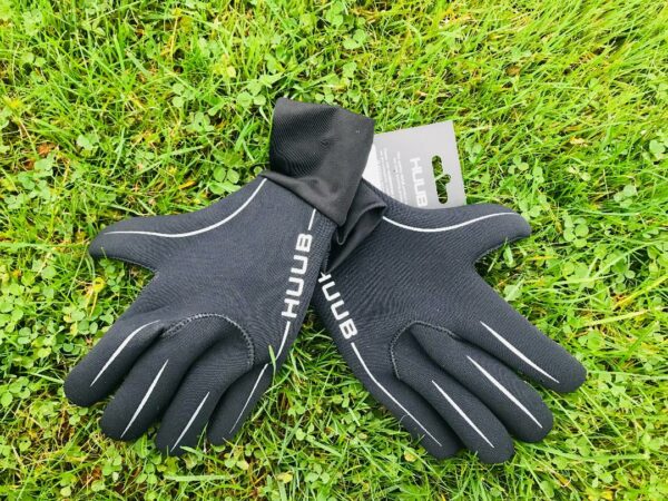 Huub-neoprene-swim-gloves1.jpg Neoprene Gloves, Black/Silver, HUUB
